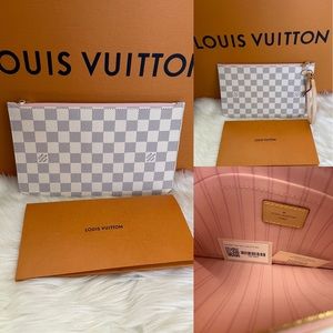 💎✨2021 WRISTLET✨💎 BRAND NEW LOUIS VUITTON